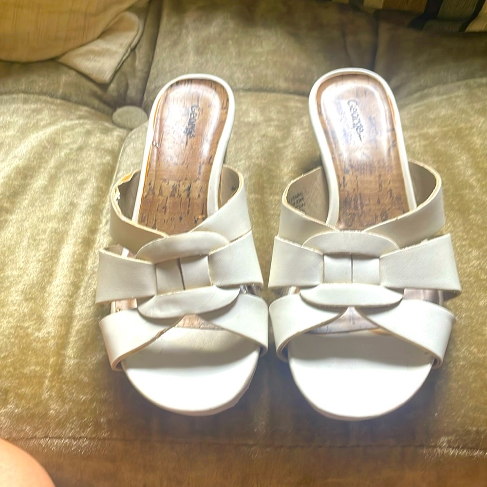 Sandles white slip ins. Size 6W